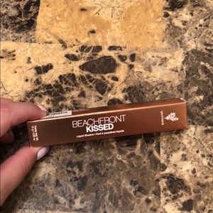 Younique Beachfront kisses liquid shadow